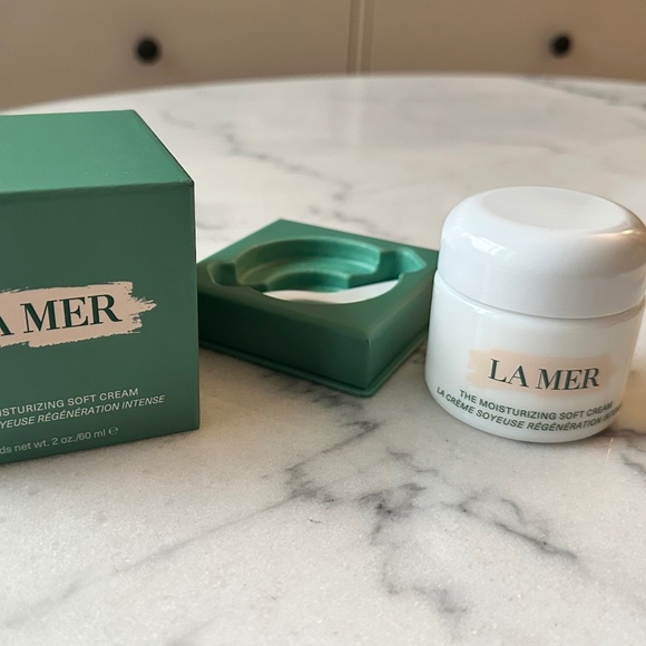 la mer moisturizing soft cream - Picture 1 of 2